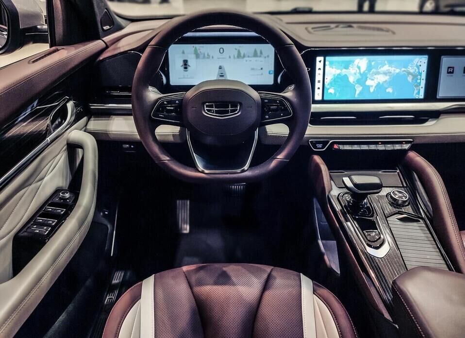 Geely Monjaro 2.0 AT (238 л.с.) 4WD