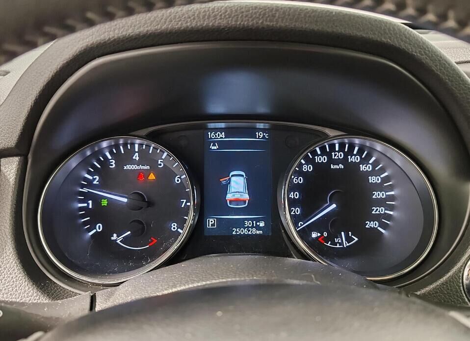 Nissan X-Trail 2.5 CVT (171 л.с.) 4WD