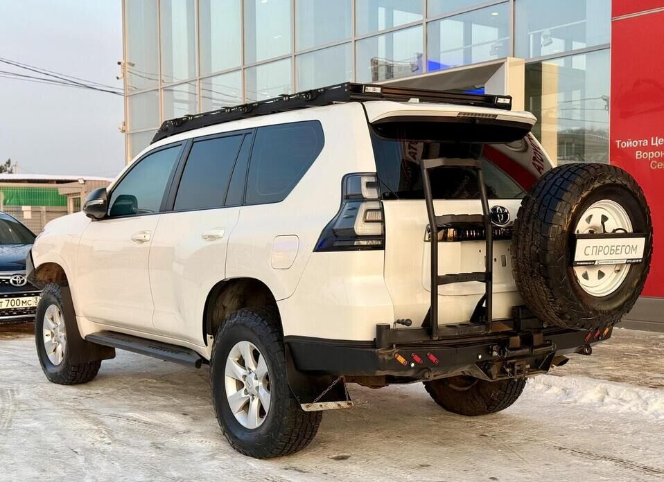 Toyota Land Cruiser Prado, 150 Series Рестайлинг 3 2.8d AT (200 л.с.) 4WD