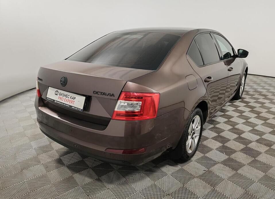 Skoda Octavia, III (A7) 1.6 MT (110 л.с.)