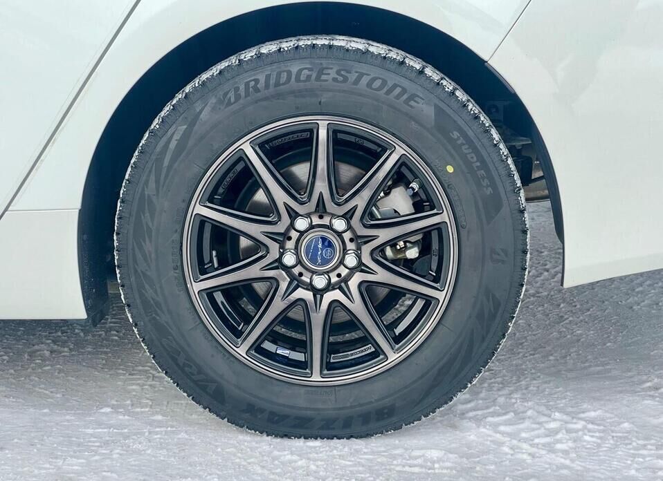 Toyota Prius, IV Рестайлинг (XW50) 1.8hyb AT (98 л.с.)