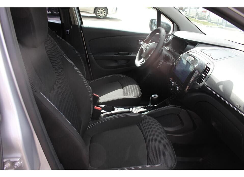 Renault Kaptur 1.6 CVT (114 л.с.)