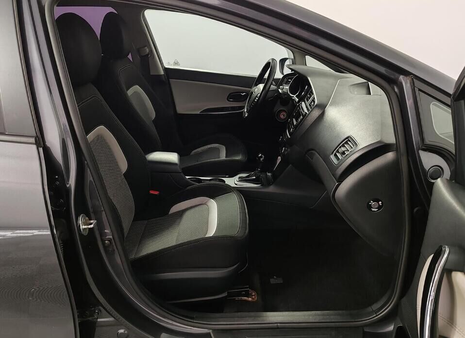 Kia Ceed 1.6 AT (129 л.с.)