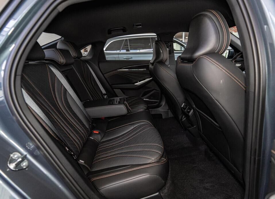 Geely Preface 2.0 AMT (200 л.с.)
