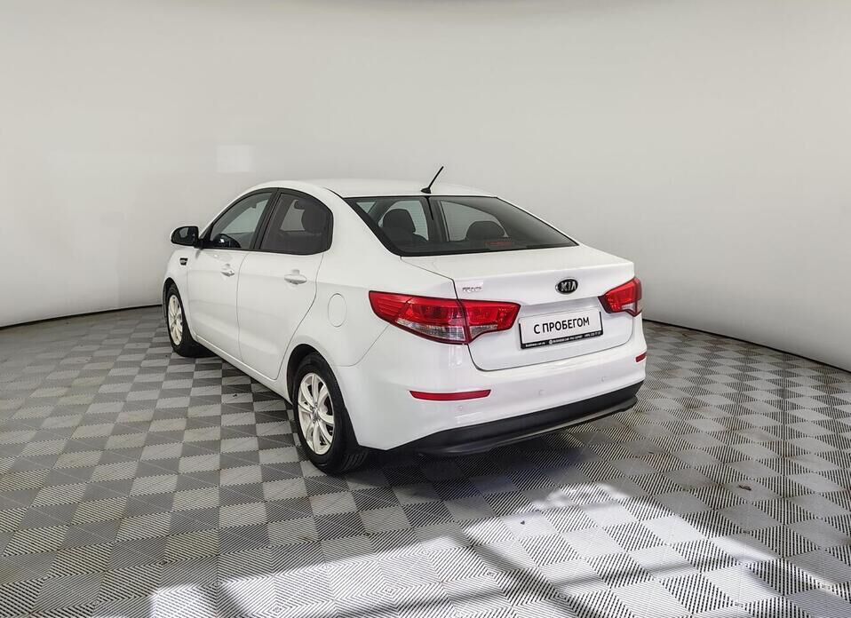 Kia Rio 1.6 AT (123 л.с.)