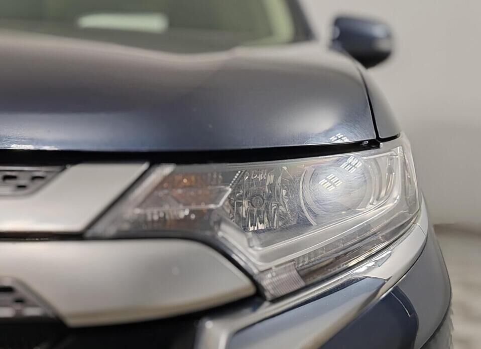 Mitsubishi Outlander, III Рестайлинг 3 2.0 CVT (146 л.с.)