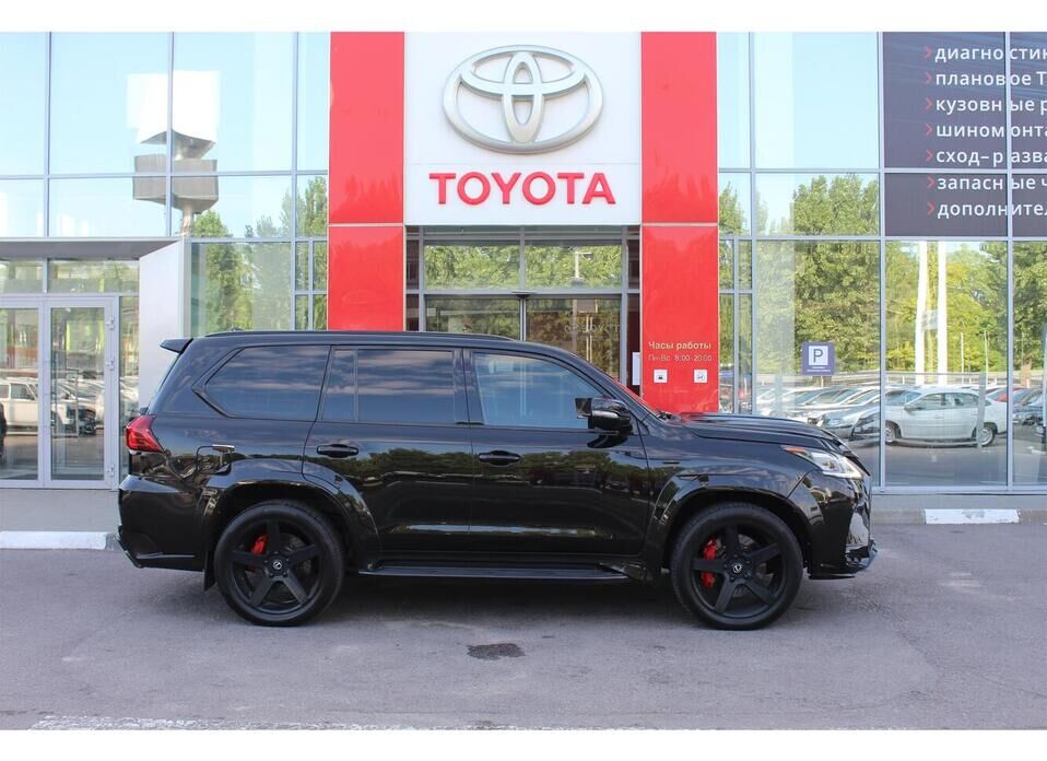 Lexus LX 450d 4.5d AT (272 л.с.) 4WD