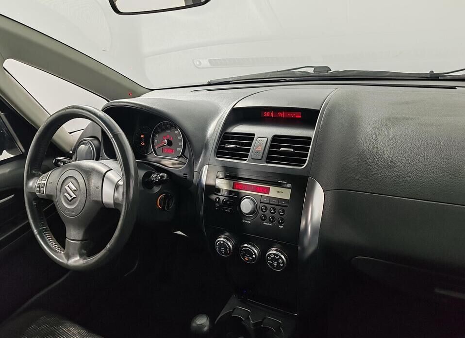 Suzuki SX4, I (Classic) 1.6 MT (107 л.с.)