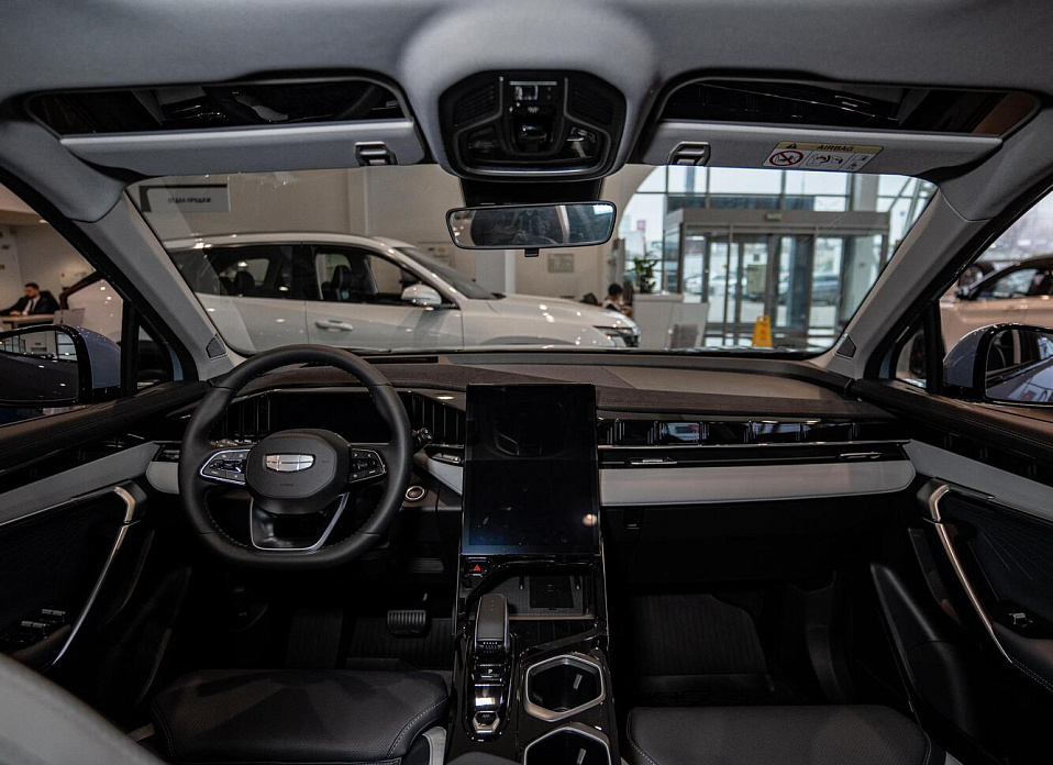 Geely Atlas, II 2.0 AMT (200 л.с.)