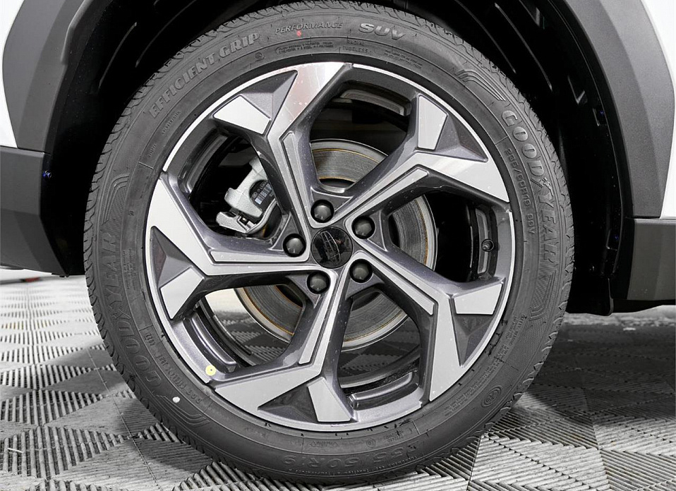 Geely Atlas, II 2.0 AMT (200 л.с.)