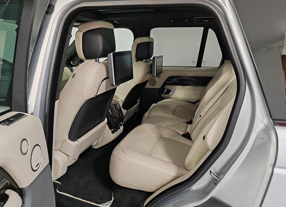 Land Rover Range Rover Long 4.4d AT (339 л.с.) 4WD