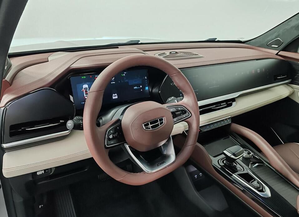 Geely Monjaro 2.0 AT (238 л.с.) 4WD