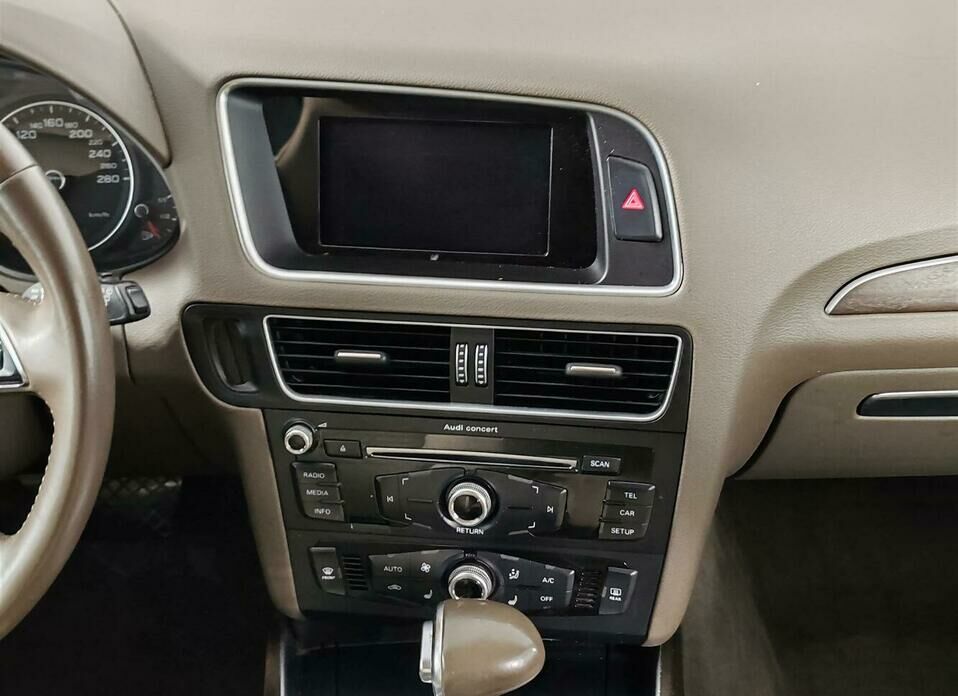 Audi Q5 2.0 AT (230 л.с.) 4WD