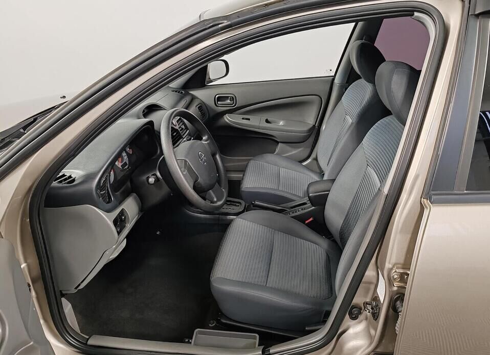 Nissan Almera Classic 1.6 AT (107 л.с.)