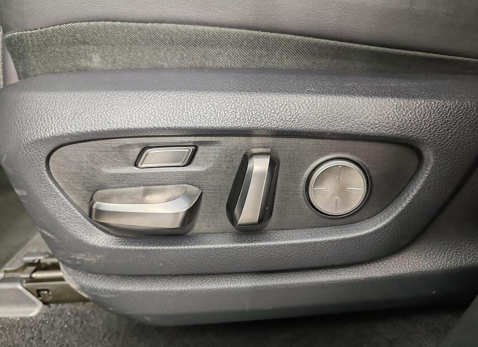 Lexus LX, IV 600 3.5 AT (415 л.с.) 4WD