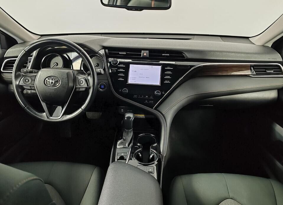 Toyota Camry 2.5 AT (181 л.с.)