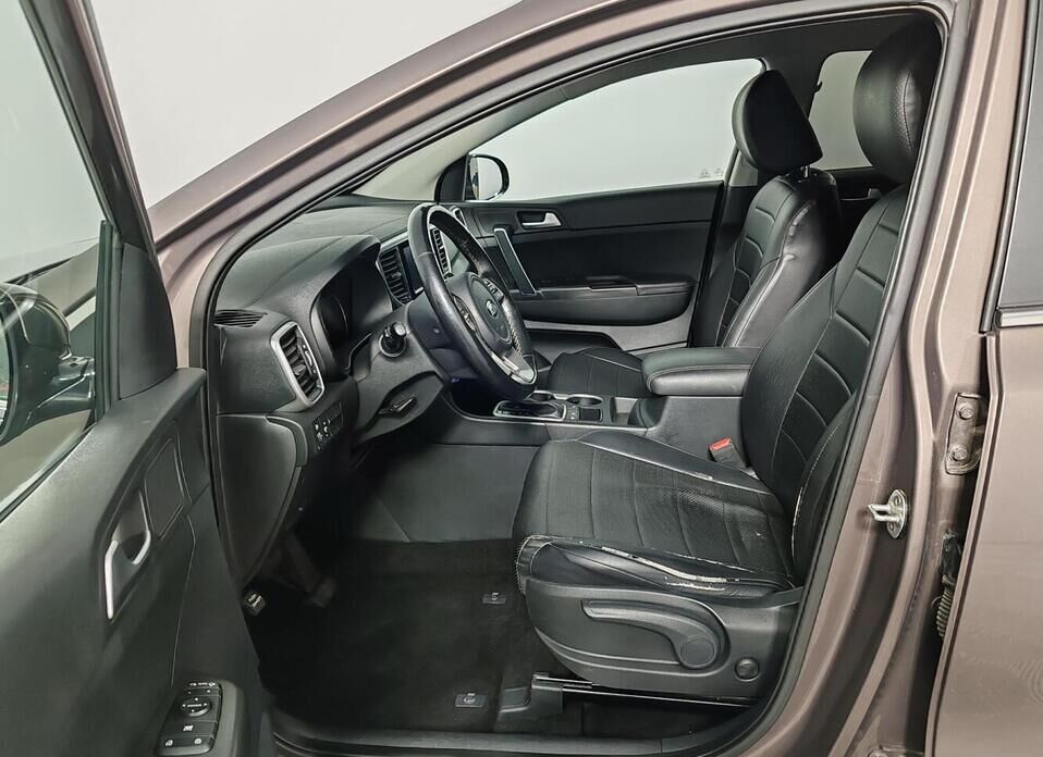 Kia Sportage, IV Рестайлинг 2.0 AT (150 л.с.)