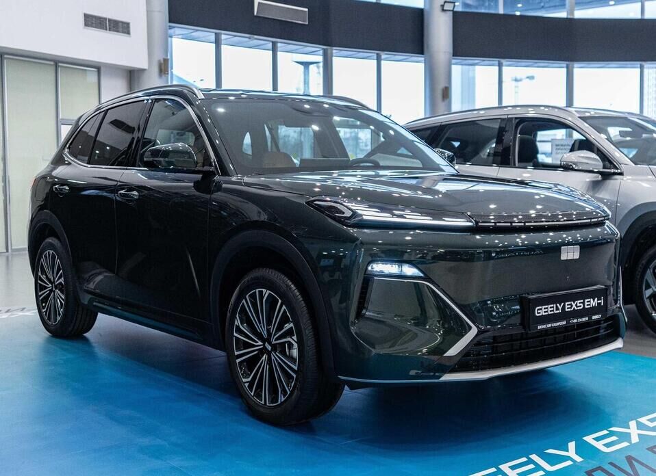 Geely EX5 EM-i 1.5hyb AT (218 л.с.)