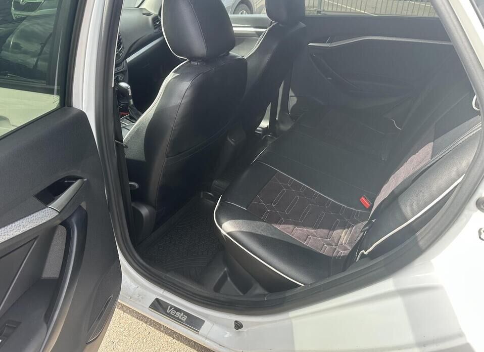 LADA (ВАЗ) Vesta 1.6 CVT (113 л.с.)