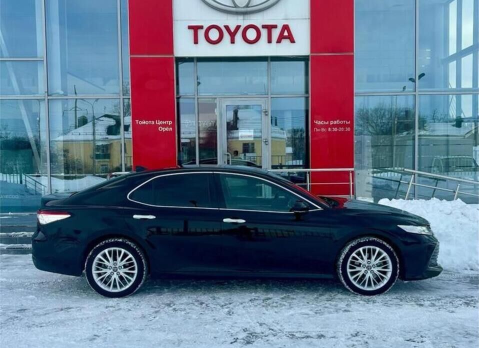 Toyota Camry, VIII (XV70) 3.5 AT (249 л.с.)