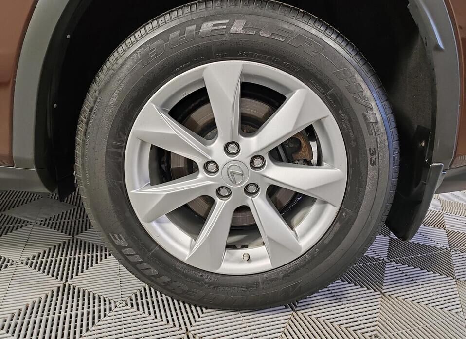 Lexus RX 200t 2.0 AT (238 л.с.) 4WD