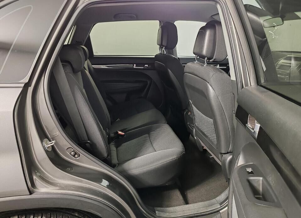 Kia Sorento 2.4 AT (175 л.с.) 4WD