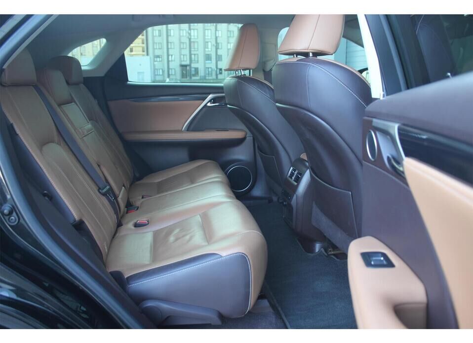 Lexus RX, IV 300 2.0 AT (238 л.с.) 4WD