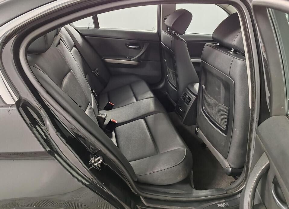 BMW 3 серии 325i 2.5 AT (218 л.с.)