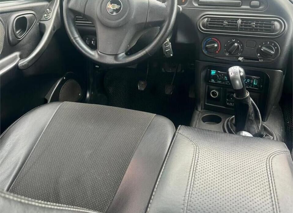 Chevrolet Niva, I Рестайлинг 1.7 MT (80 л.с.) 4WD