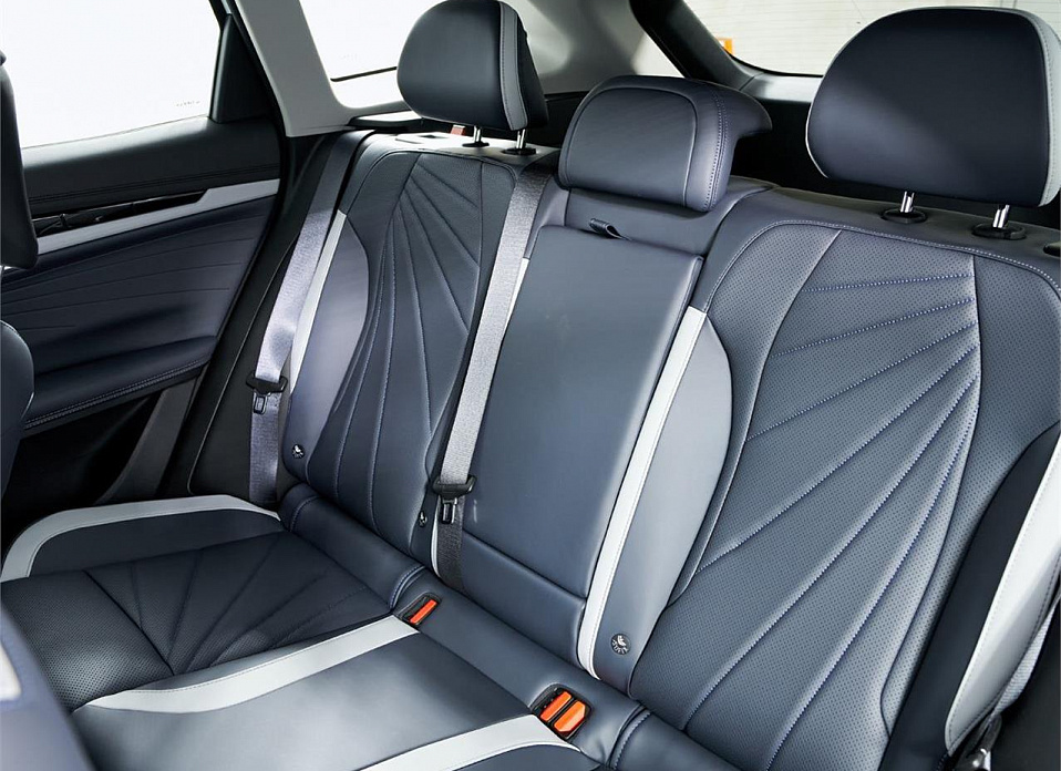 Geely Atlas, II 2.0 AMT (200 л.с.)