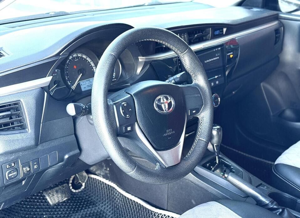 Toyota Corolla, XI (E160, E170) 1.6 CVT (122 л.с.)