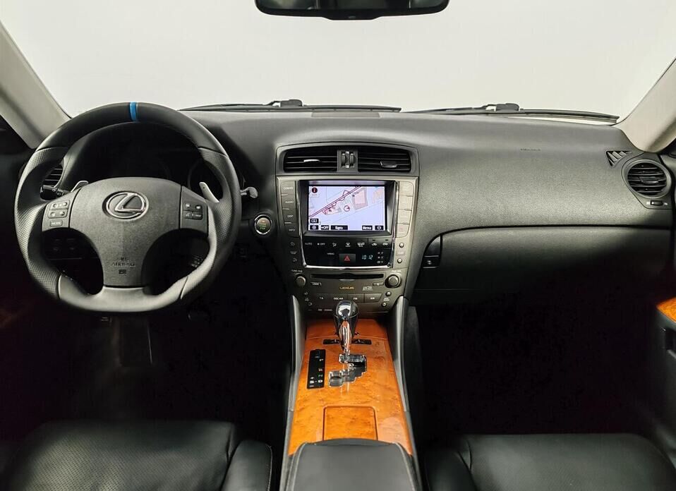Lexus IS 250 2.5 AT (208 л.с.)