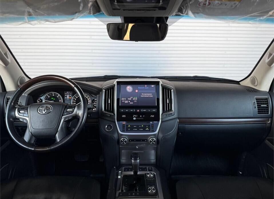 Toyota Land Cruiser, 200 Series Рестайлинг 2 4.5d AT (249 л.с.) 4WD