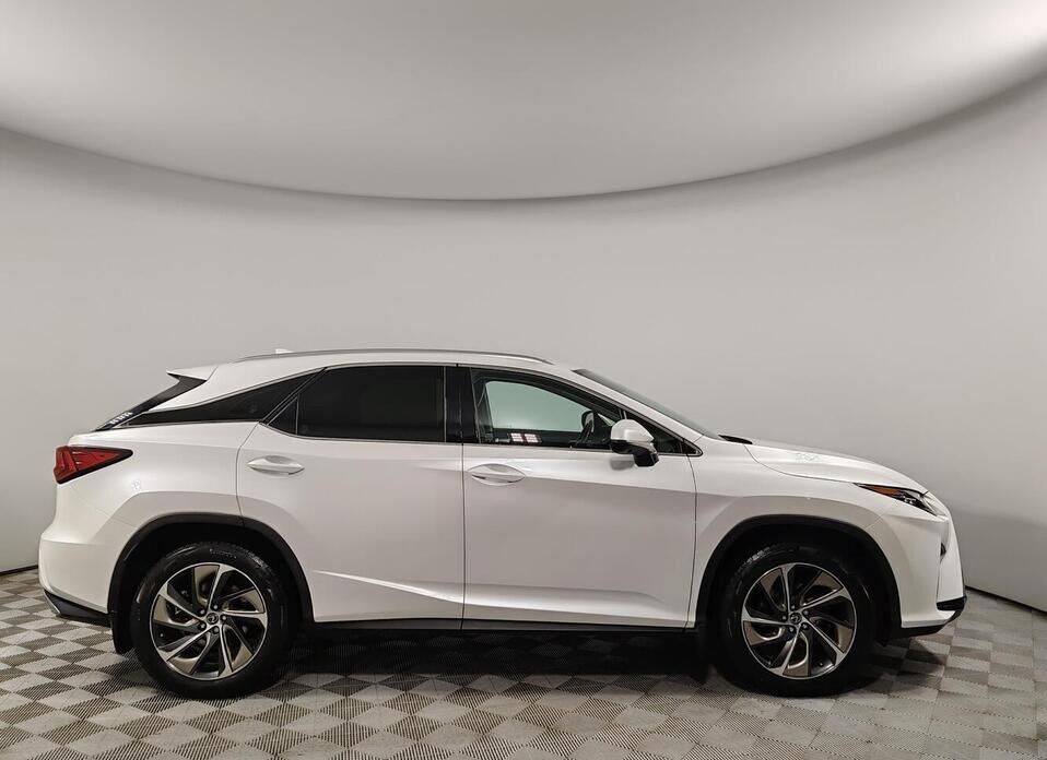 Lexus RX, IV 300 2.0 AT (238 л.с.) 4WD