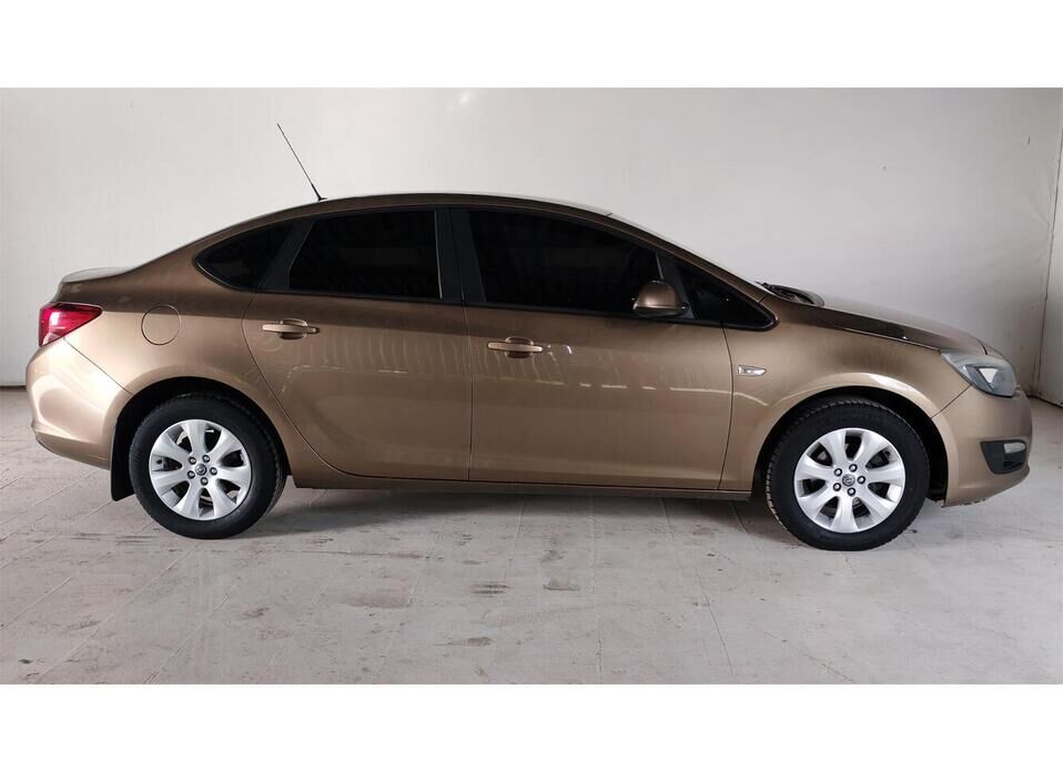 Opel Astra 1.6 MT (115 л.с.)