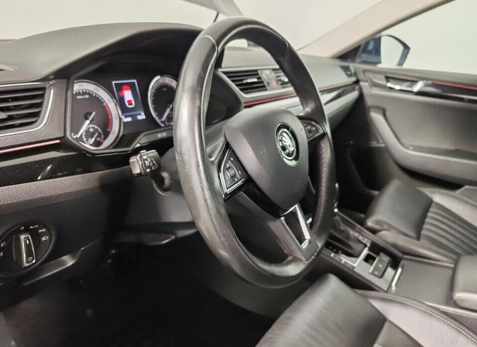 Skoda Superb 2.0 AMT (220 л.с.)