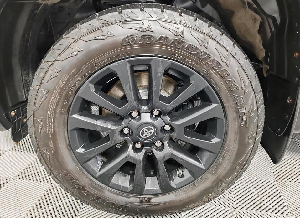 Toyota Land Cruiser Prado 2.8d AT (177 л.с.) 4WD