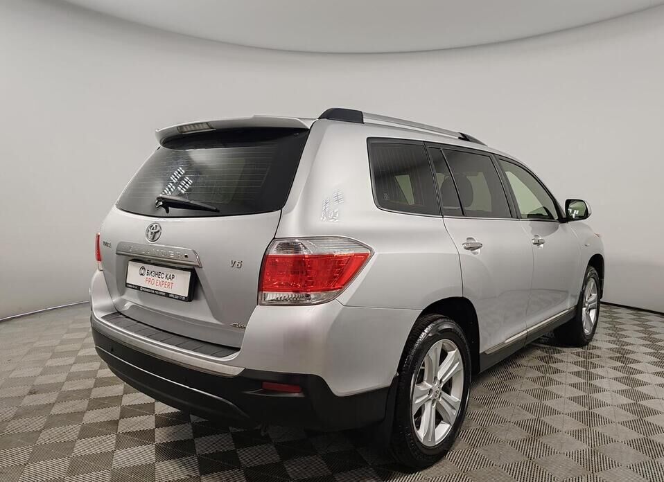 Toyota Highlander 3.5 AT (273 л.с.) 4WD