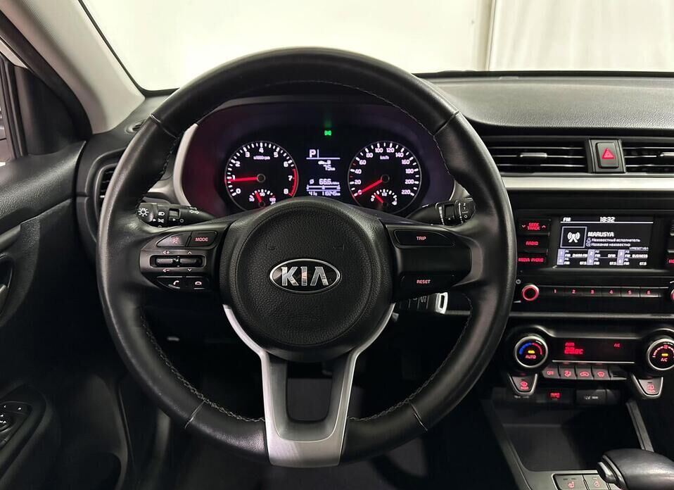 Kia Rio, IV Рестайлинг 1.6 AT (123 л.с.)