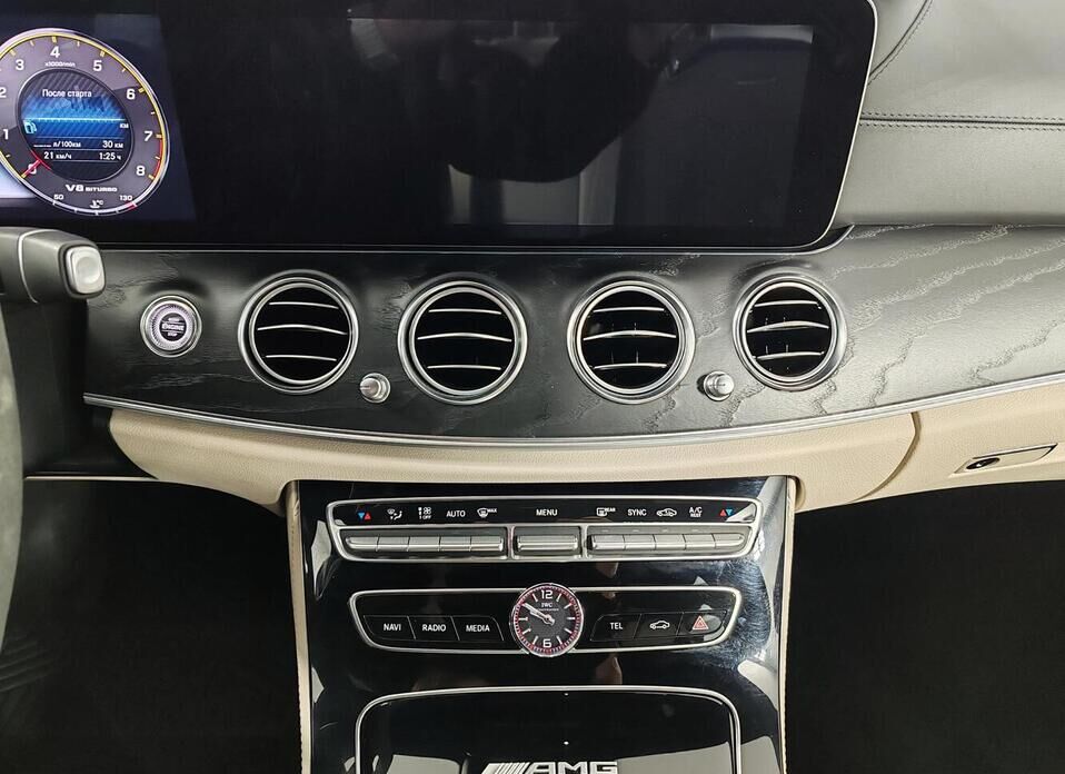 Mercedes-Benz E-Класс AMG, V (W213) 63 AMG S 4.0 AT (612 л.с.) 4WD