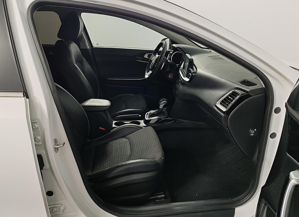 Kia Ceed, III 1.4 AMT (140 л.с.)