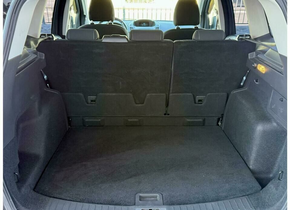 Ford Kuga 2.5 AT (150 л.с.)