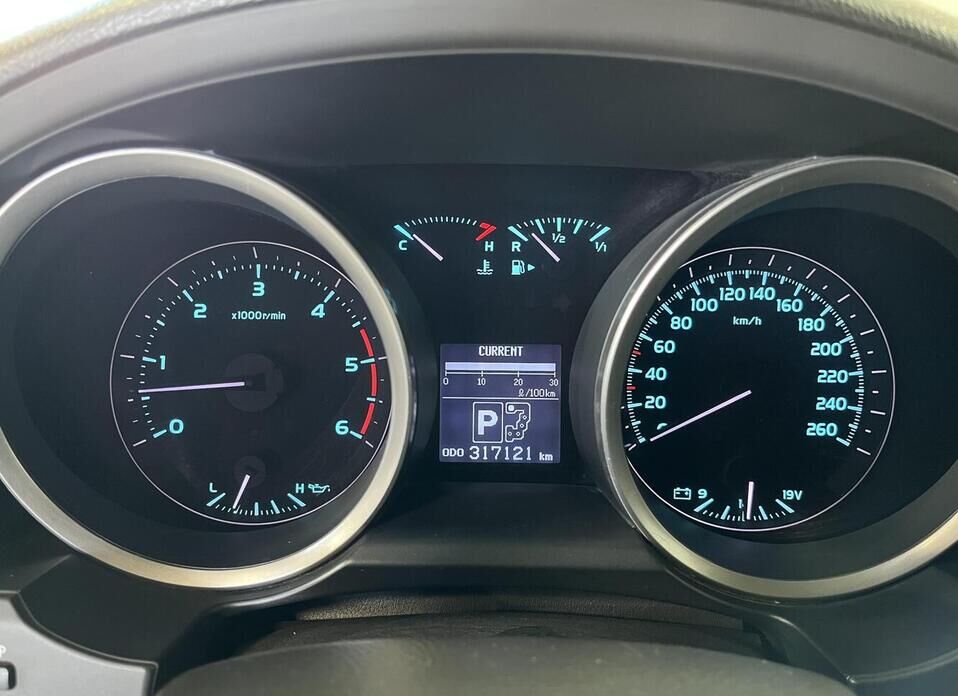 Toyota Land Cruiser 4.5d AT (235 л.с.) 4WD