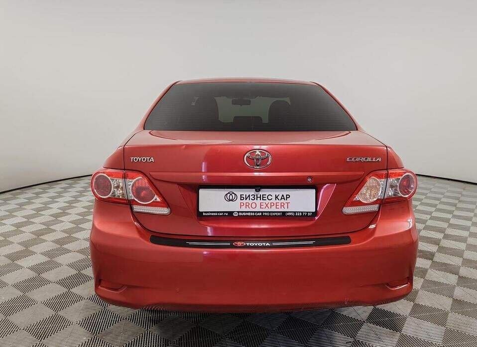 Toyota Corolla 1.6 MT (124 л.с.)