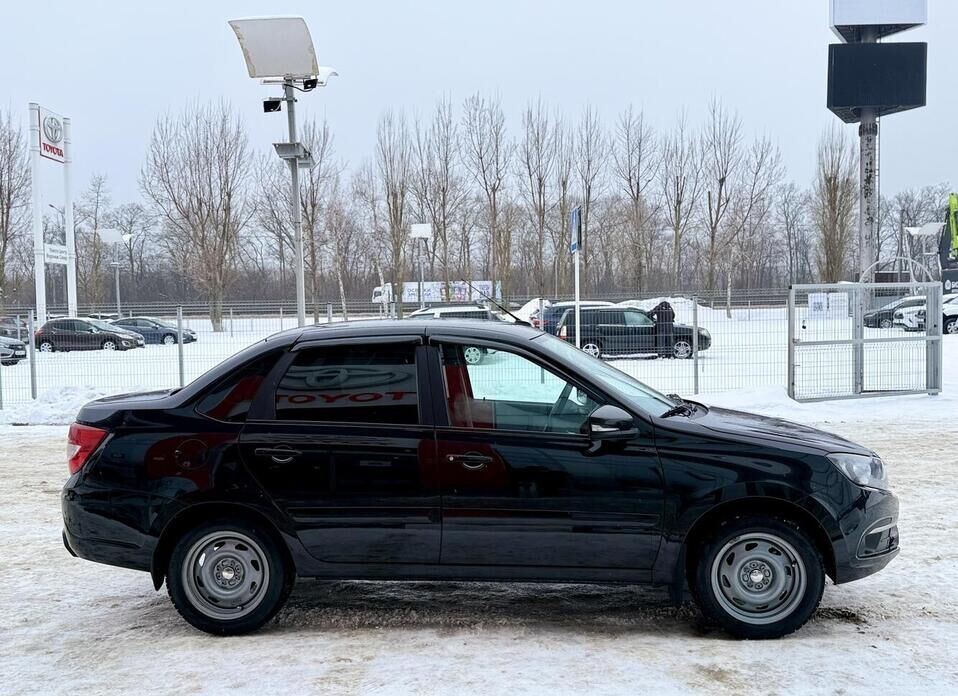 LADA (ВАЗ) Granta, I Рестайлинг 1.6 MT (90 л.с.)