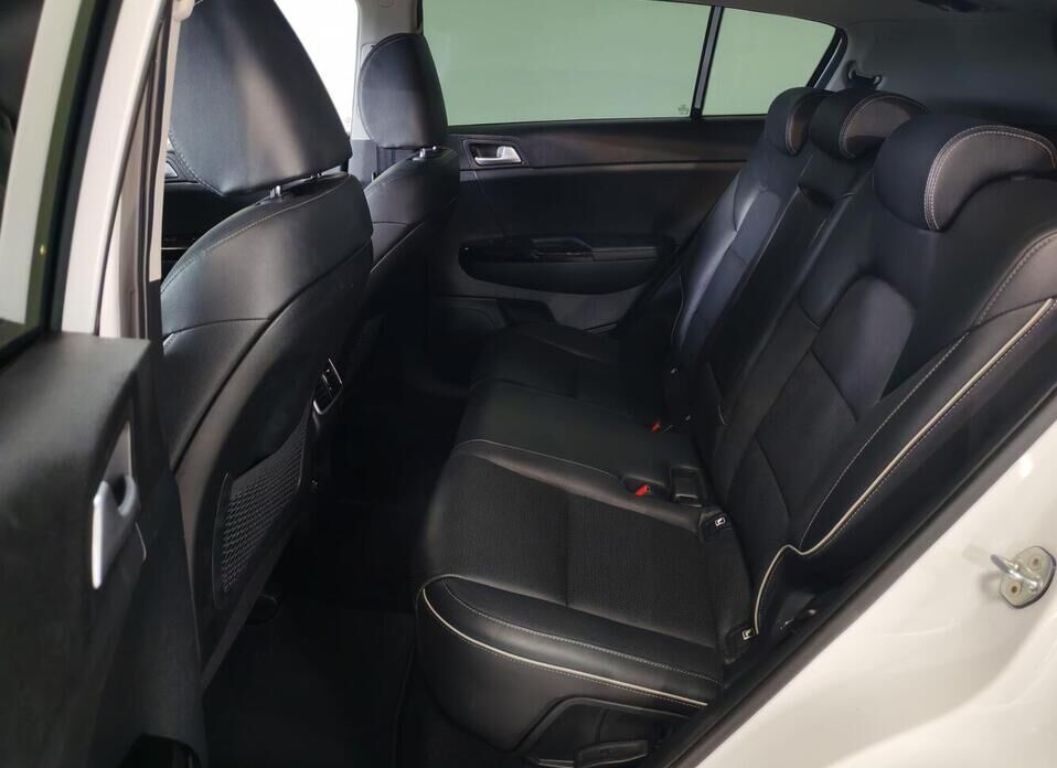 Kia Sportage 2.4 AT (184 л.с.) 4WD