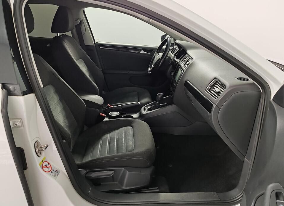 Volkswagen Jetta 1.4 AMT (125 л.с.)