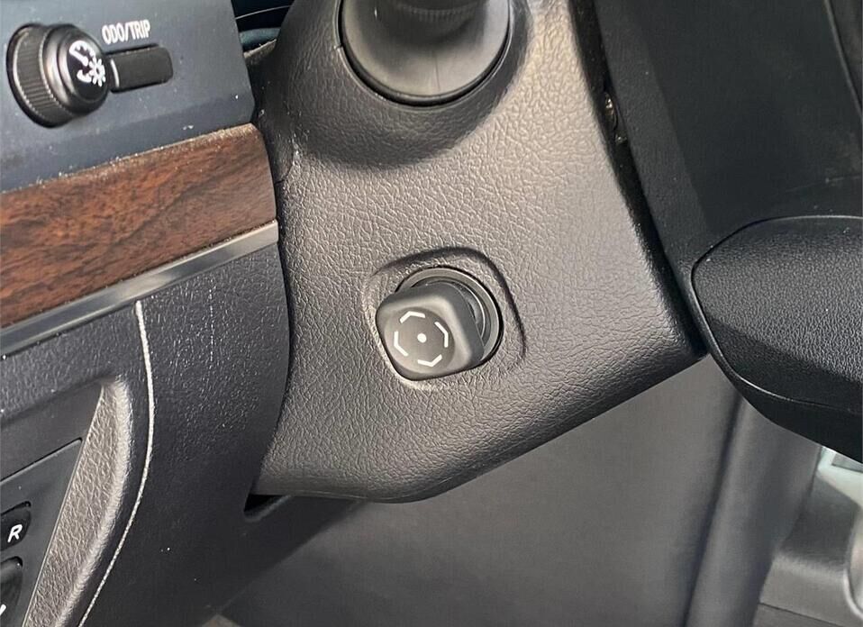 Toyota Land Cruiser, 200 Series Рестайлинг 2 4.5d AT (249 л.с.) 4WD