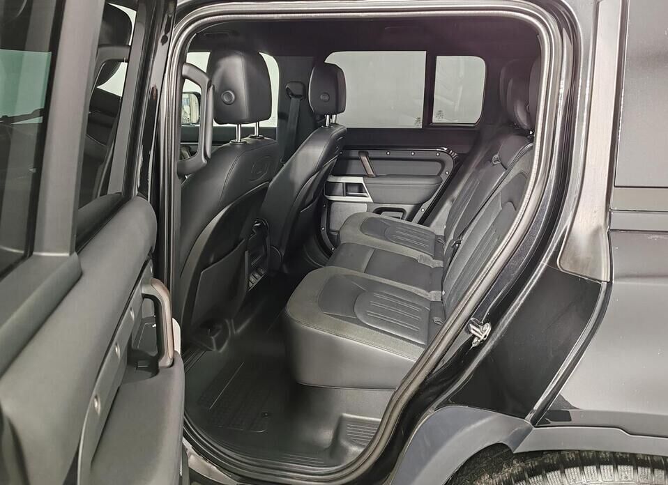 Land Rover Defender, II 110 2.0d AT (200 л.с.) 4WD