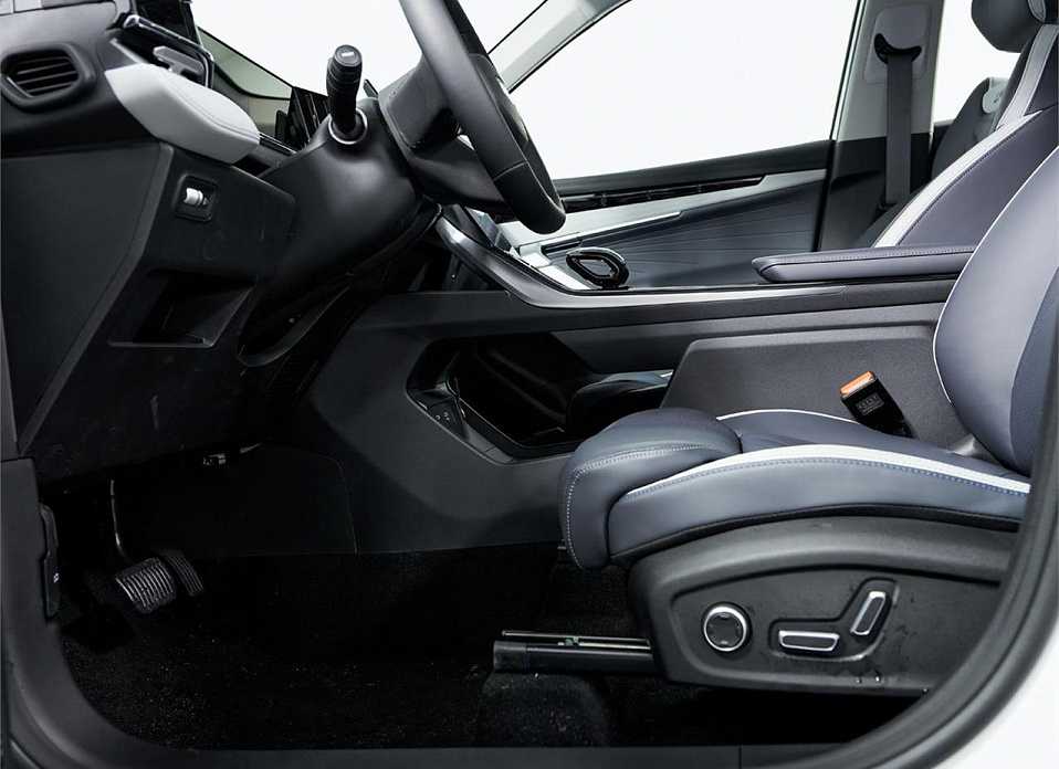 Geely Atlas, II 2.0 AMT (200 л.с.)